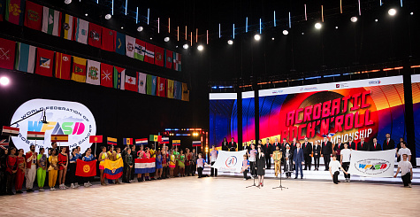 Чемпионат мира по акробатическому рок-н-роллу прошел  во Дворце гимнастики Ирины Винер в Москве 
